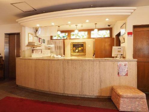 Front desk [24-hour]