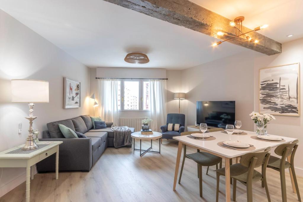 Hola Bilbao!, Bilbao