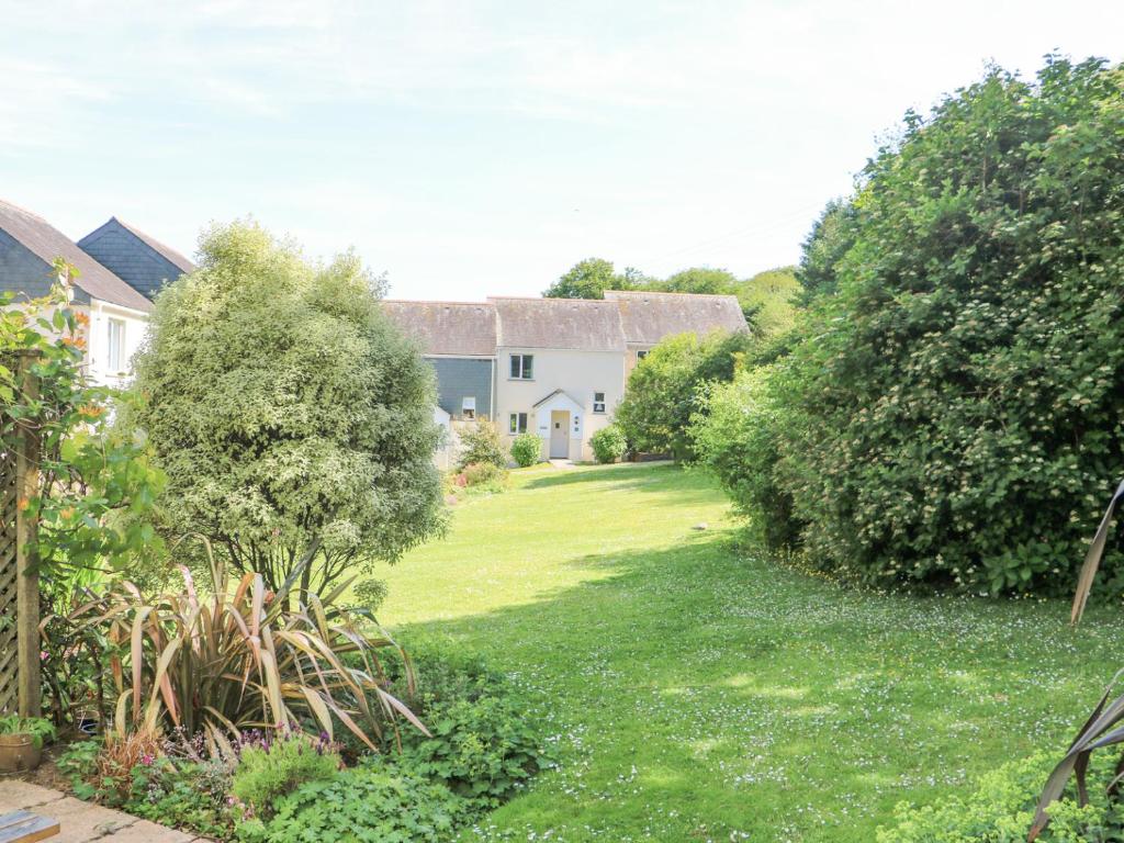 Owls Roost, Falmouth photo 8