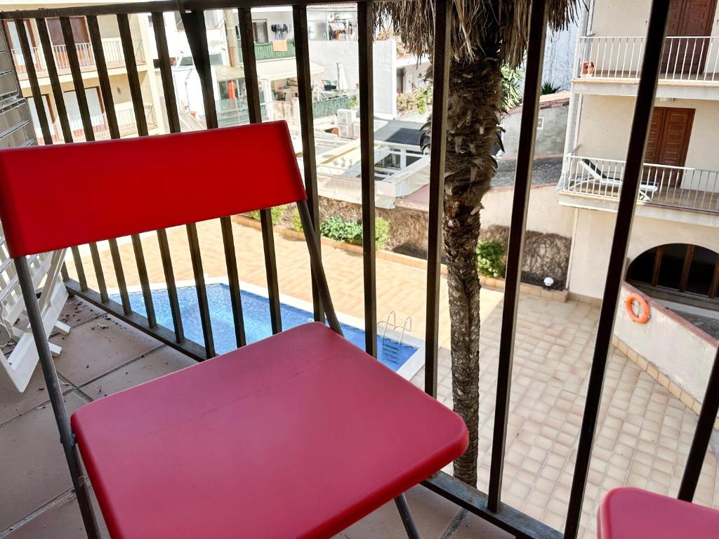 LETS HOLIDAYS CENTRIC APARTMENT with POOL in TOSSA 2 - 2