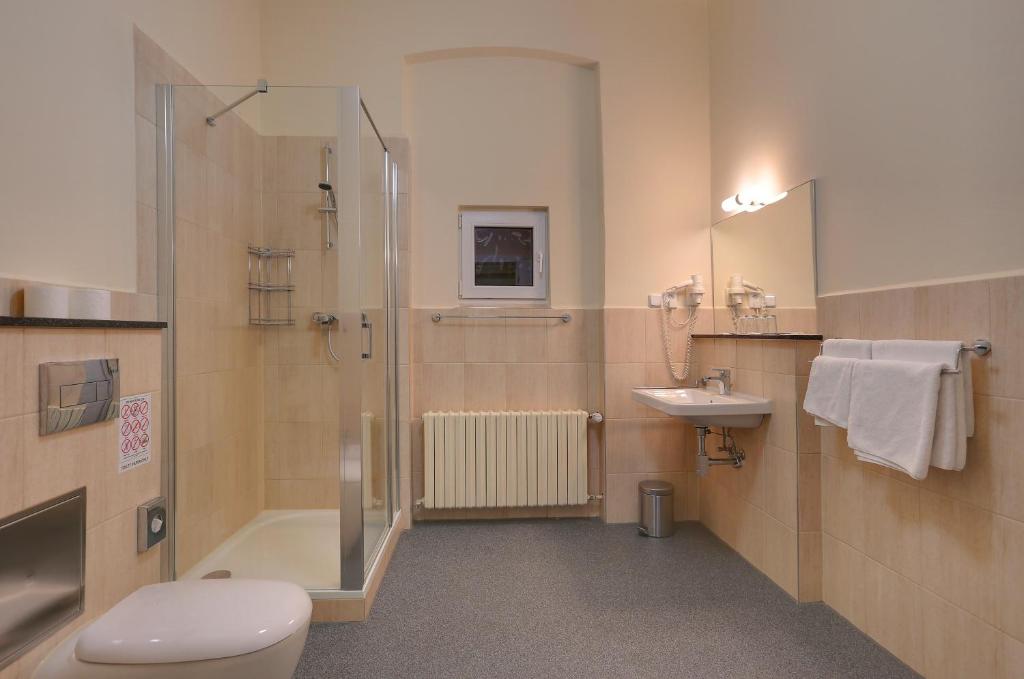 Hotel Kavalerie photo