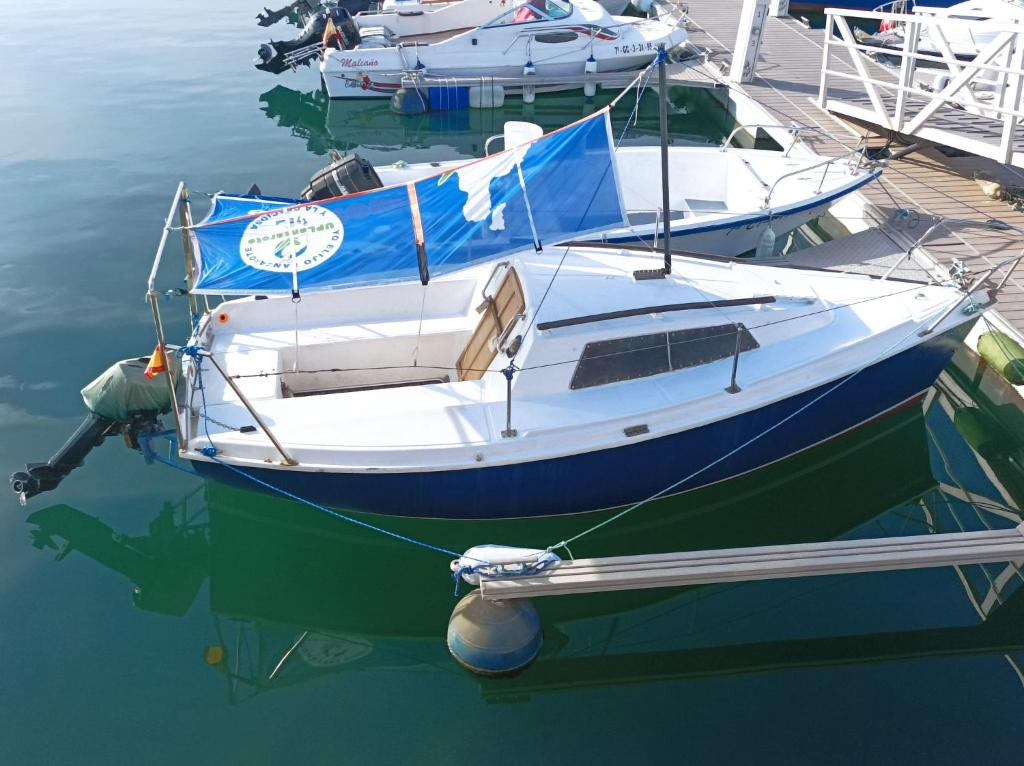 Lanza Boat - 2
