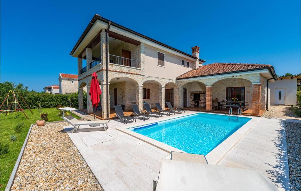 Beautiful Home In Muline With Sauna, Donje Selo