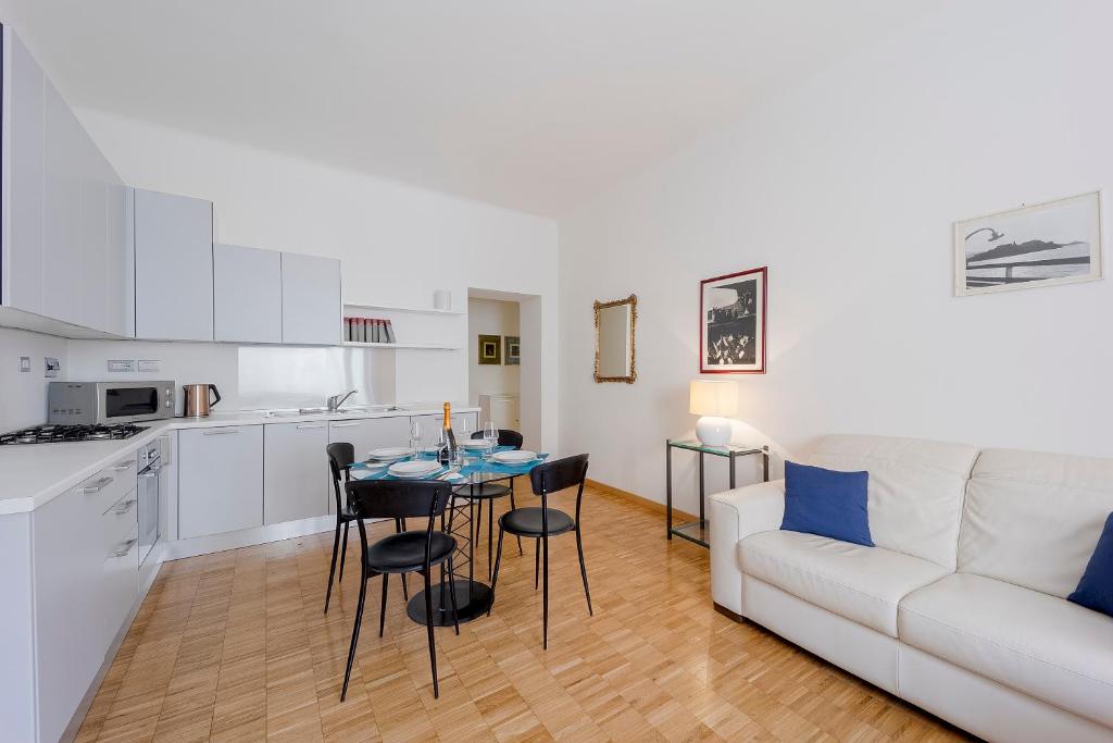 GuestHost - Bordighera Seaside Roomy Apartment - 4
