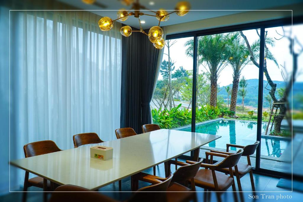 F1-1 – Venus Resort