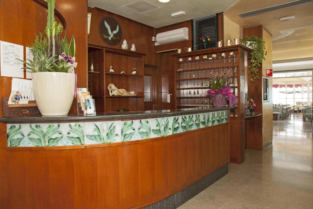 Hotel Elpiro — Hotel building in Jesolo, Veneto