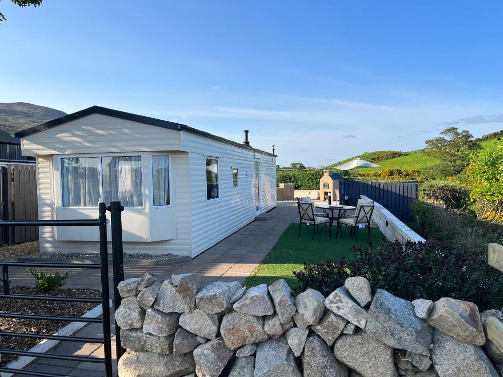 Forget-me-not Holidays, Annalong