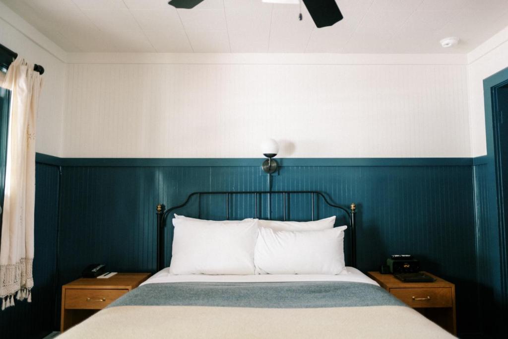 Anvil Hotel photo