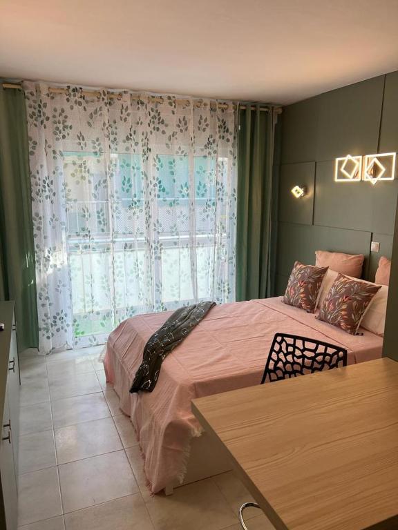 FUNgirola Apartment, Fuengirola