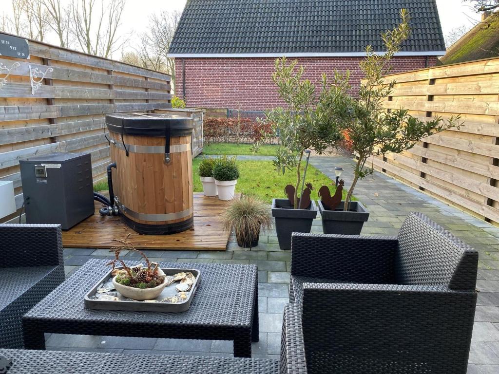 Spa, Atmospheric Wadden houses located next to each other near the Wadden Sea. in Dongeradeel