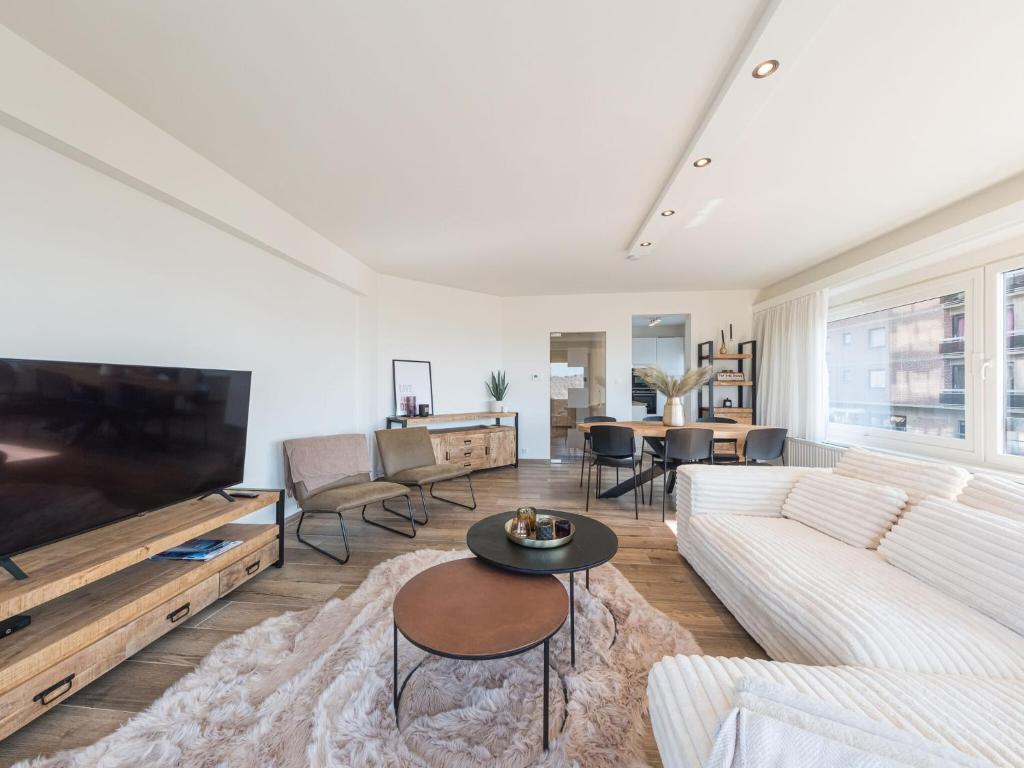 Corner apartment with phenomenal sea view, Middelkerke