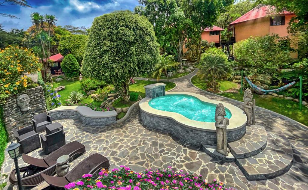 Boquete Garden Inn — Hotel in Los Naranjos