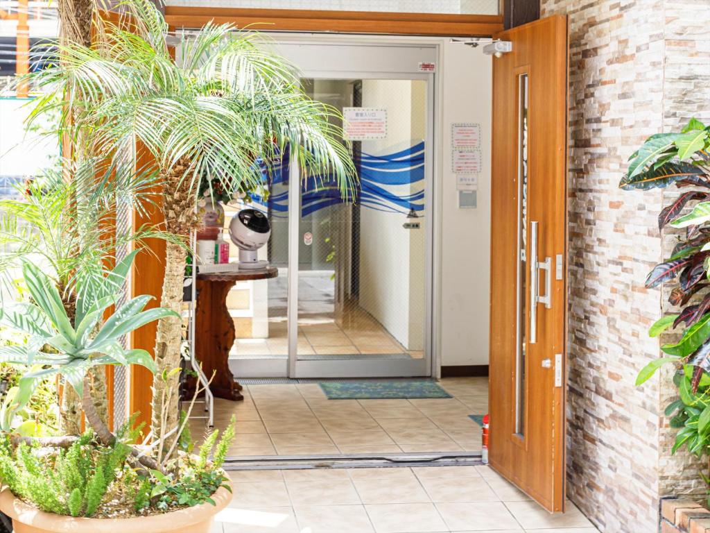 Kariyushi Condominium Resort Sky・Living Hotel  photo