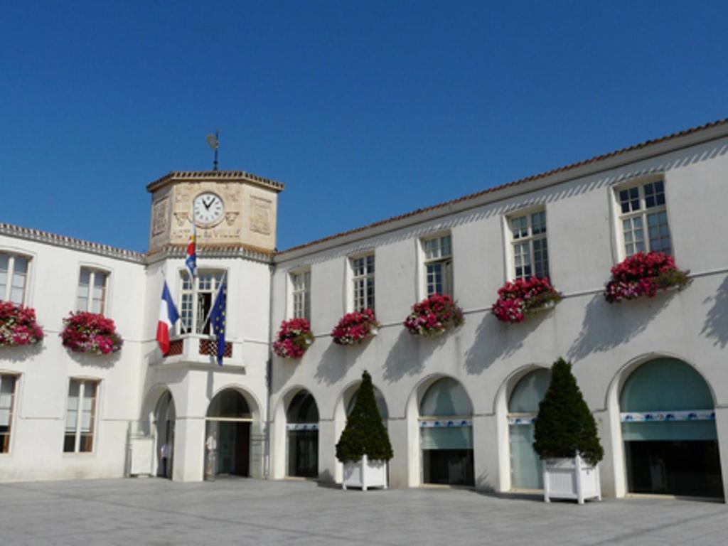Maison T3 proche plage, commerces et gare, terrasse, équipée, quartier Arago, Les Sables-d'Olonne - FR-1-92-701 - 2