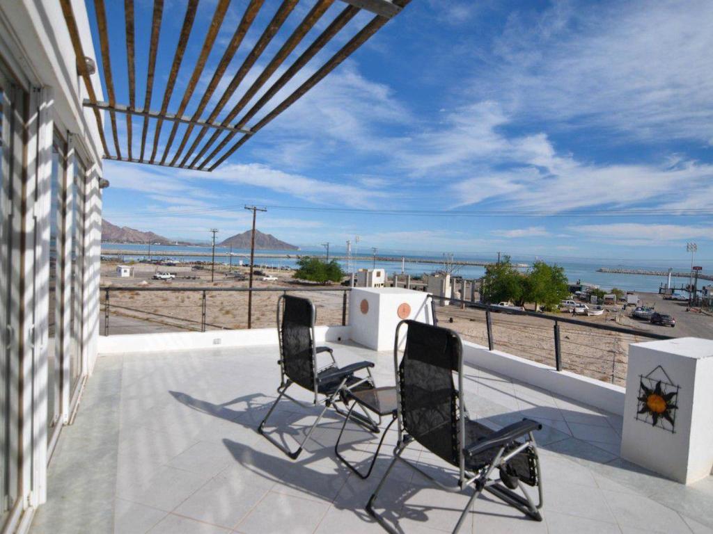 Airbnb San Felipe Vacation Rental by San Felipe Marina Resort. - Casa Crystal Bay - 1