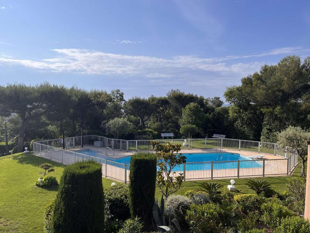Studio climatisé avec piscine et parking à Saint-Aygulf - FR-1-226A-125 - 2