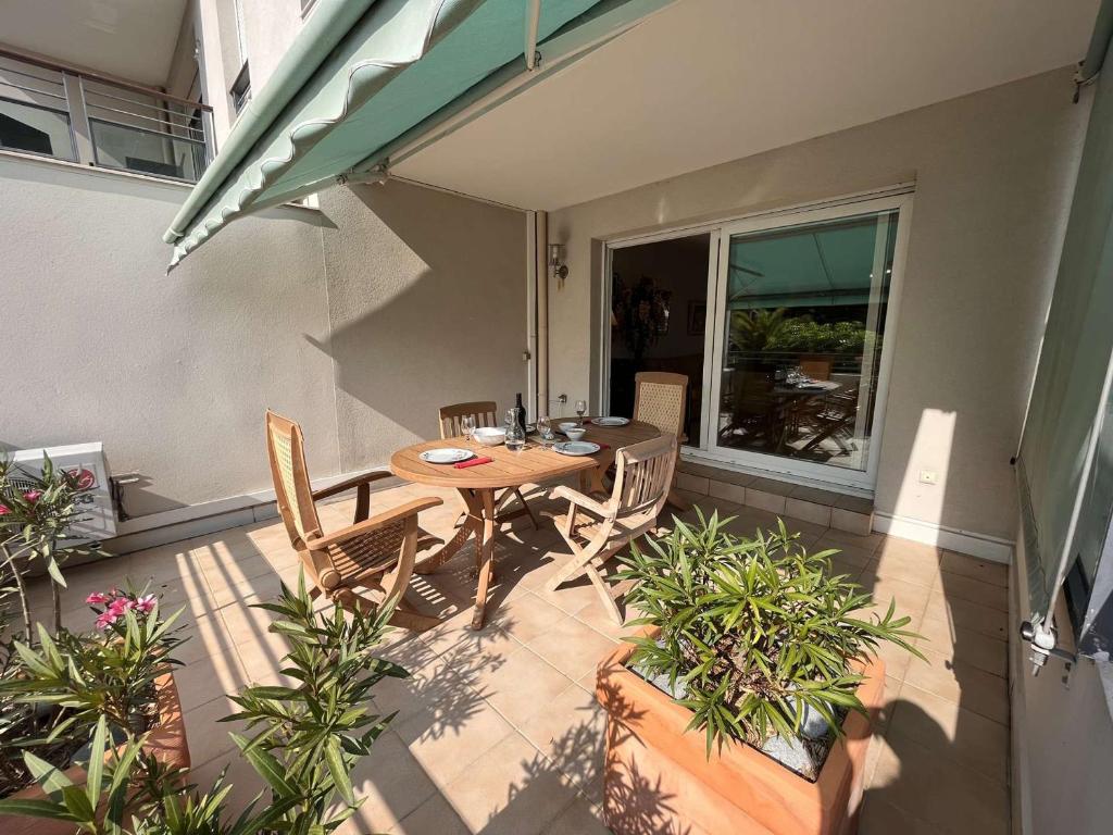 Appartement Lumineux à 1,5 km de la Plage avec 2 Terrasses - Fréjus - FR-1-226A-159 - 1