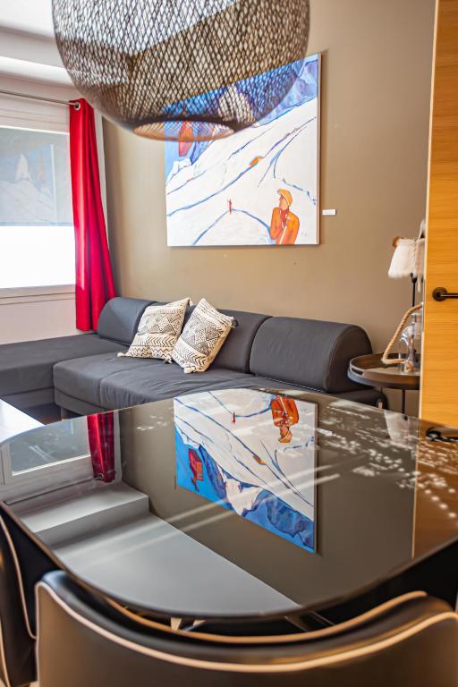 Holidays, Edificio Serraneu, Sierra Nevada 6 personas Apartment in