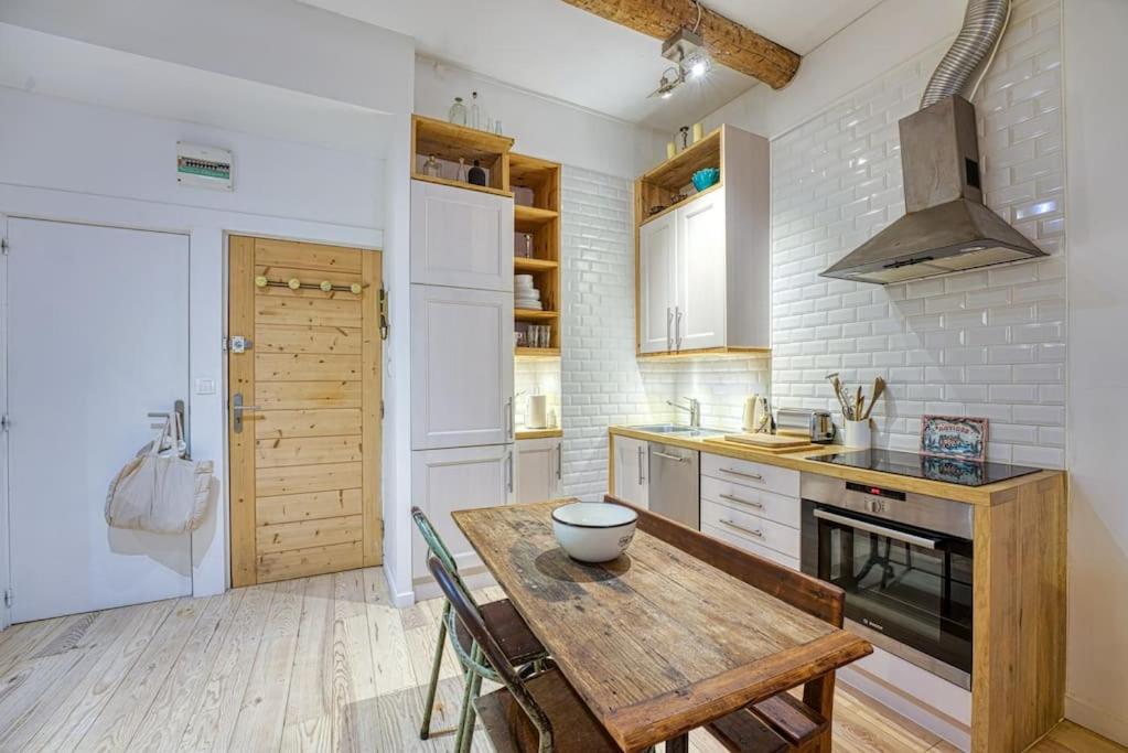 New - 1 Bed Apt Central Antibes - 2