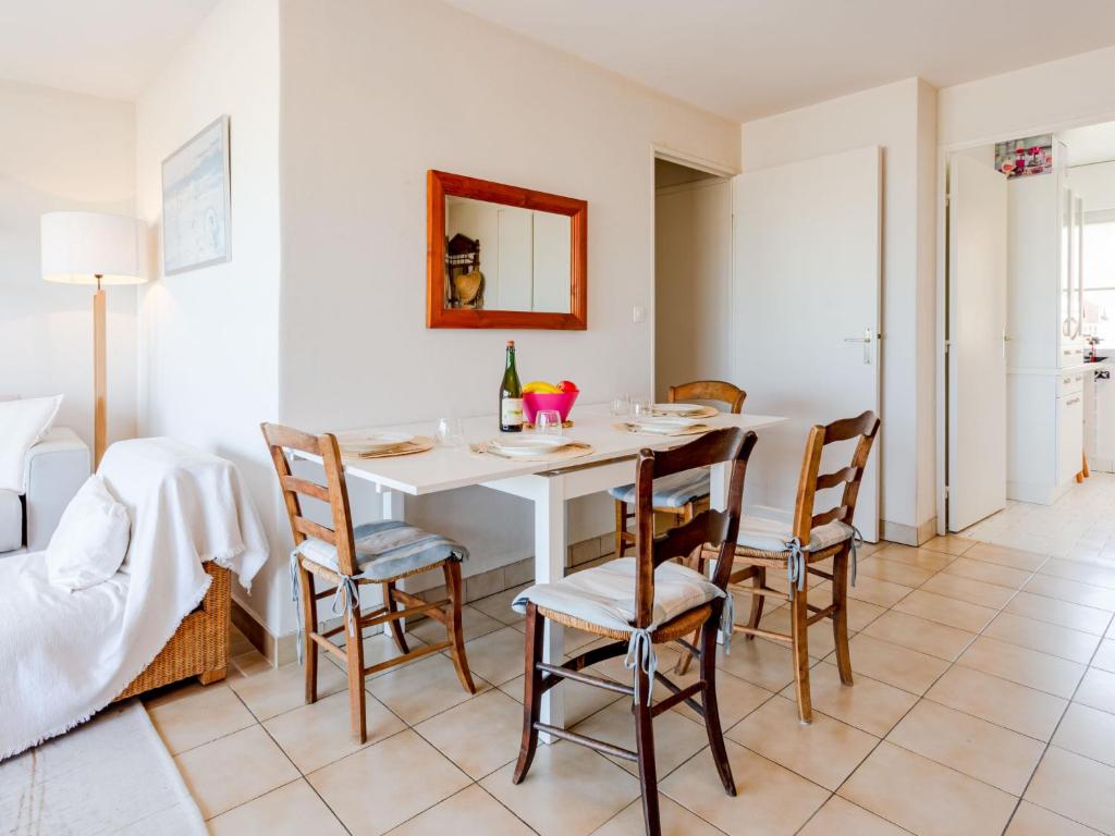 Apartment Les Terrasses du Casino-2 by Interhome - 4