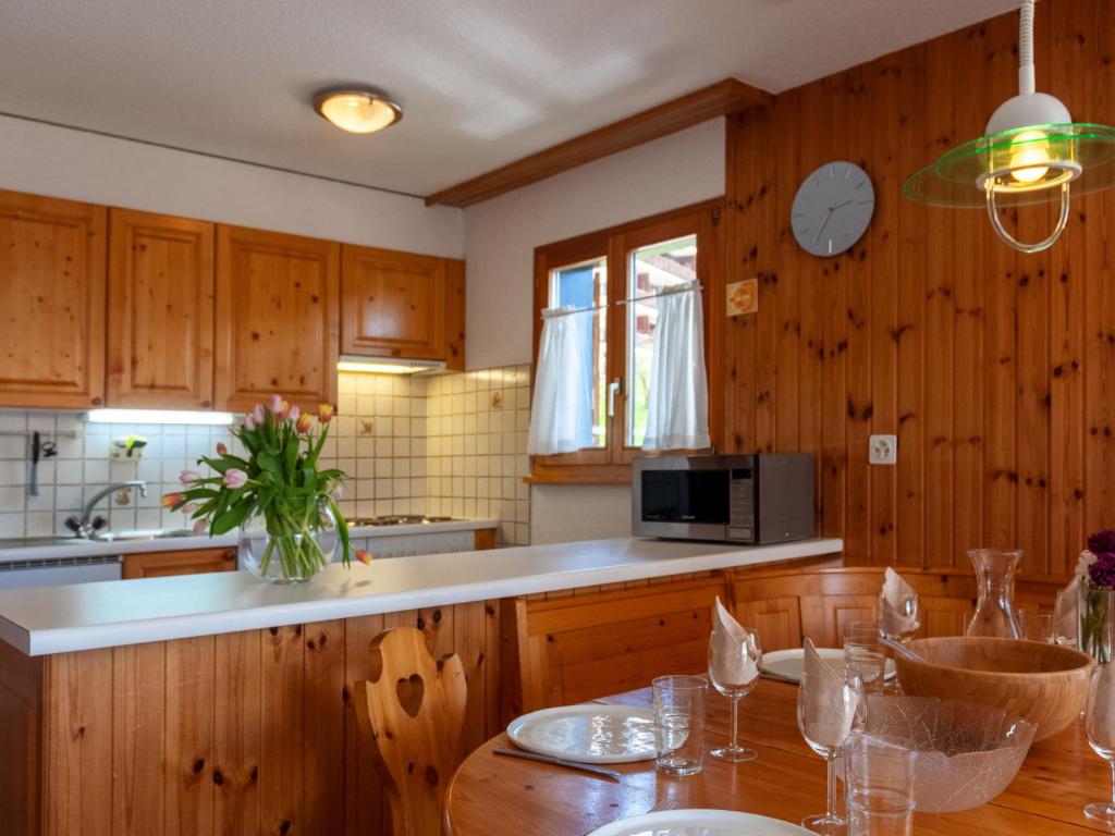 Apartment Les Crêtes 1-4 by Interhome - 4