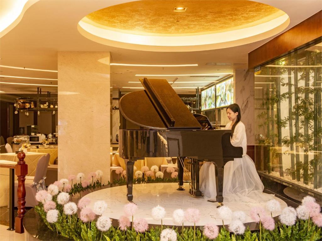 JunYue Hotel photo