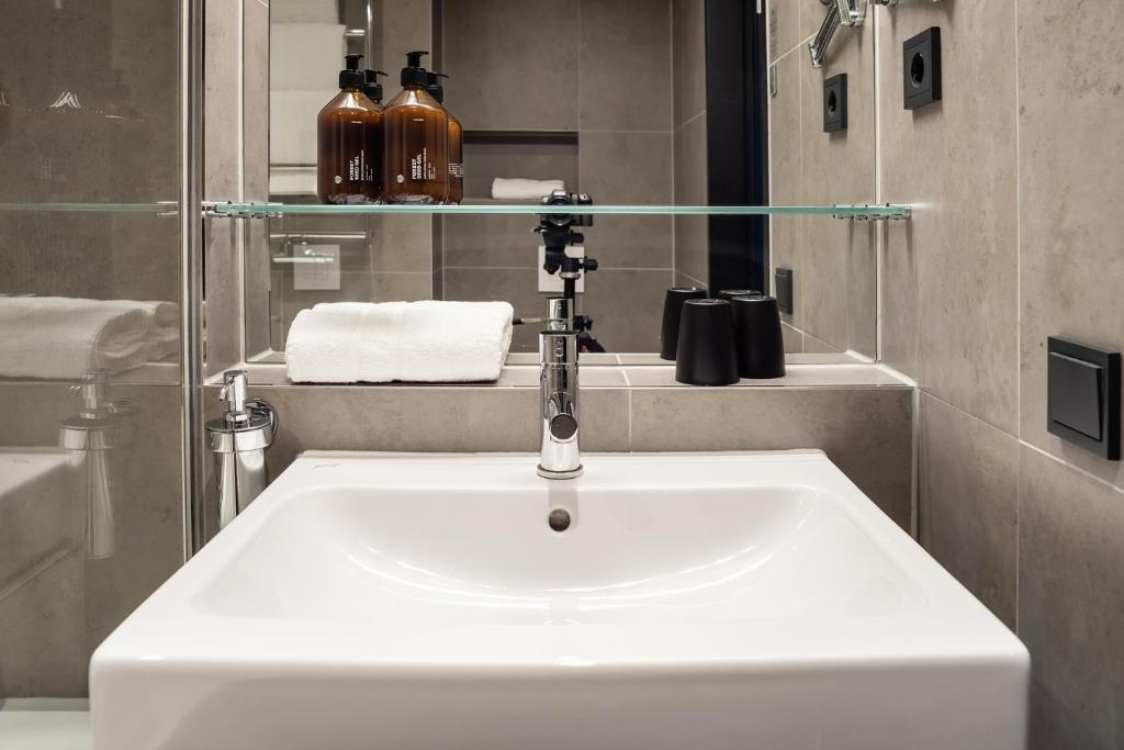 Hotel ZOE by AMANO — Hotel rooms in Berlin, Berlin