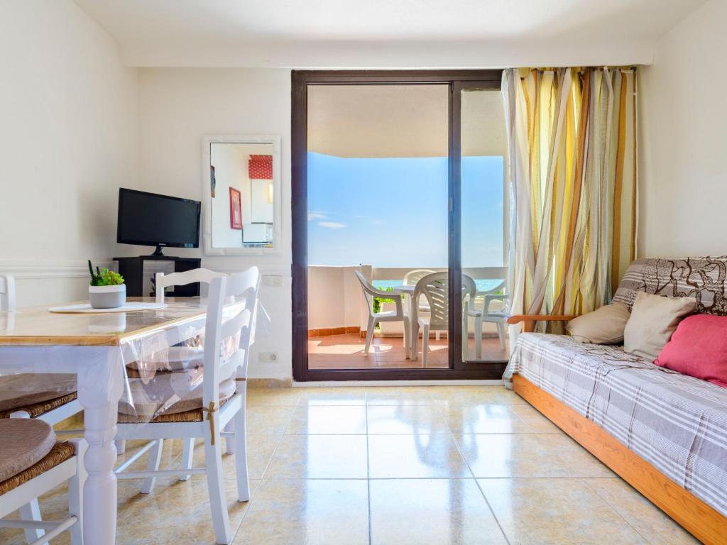 Studio Eurhostal - Seaview by Interhome - 3