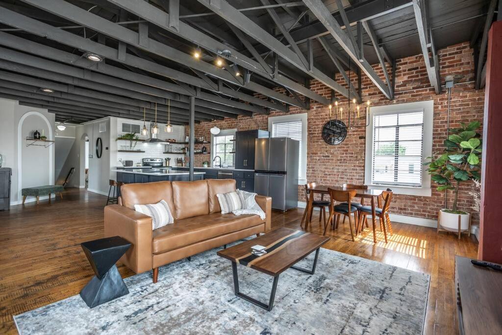 The Loft at 113 - Gateway to the North Texas Hill Country, Muenster