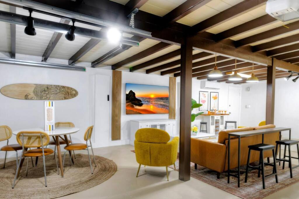 *NEW* The Surf Shack Jupiter!, Tequesta