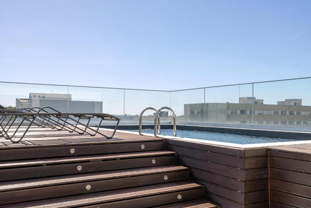 สระว่ายน้ำ