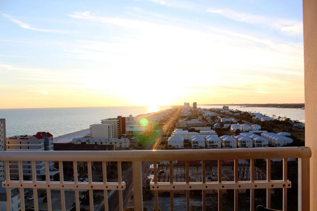 Crystal Tower 1509 by ALBVR - Luxurious 15th Floor Condo with Breathtaking Views, Gulf Shores