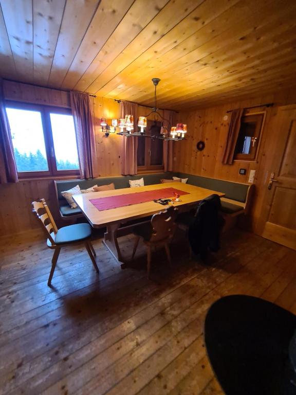 Burtscha Lodge - 4