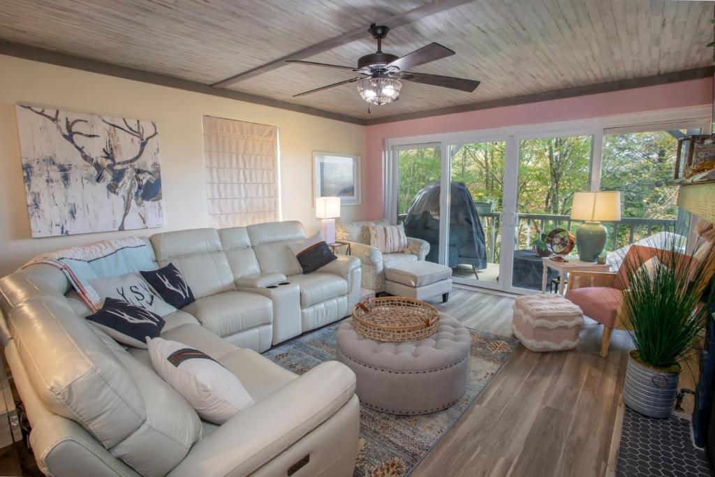 Skyleaf on Sugar, Sugar Mountain