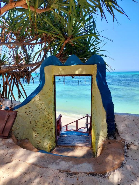 Queen of Sheba Beach Lodge photo