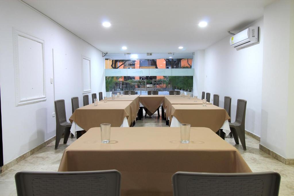 Hotel Rodadero Inn By GEH Suites - 5
