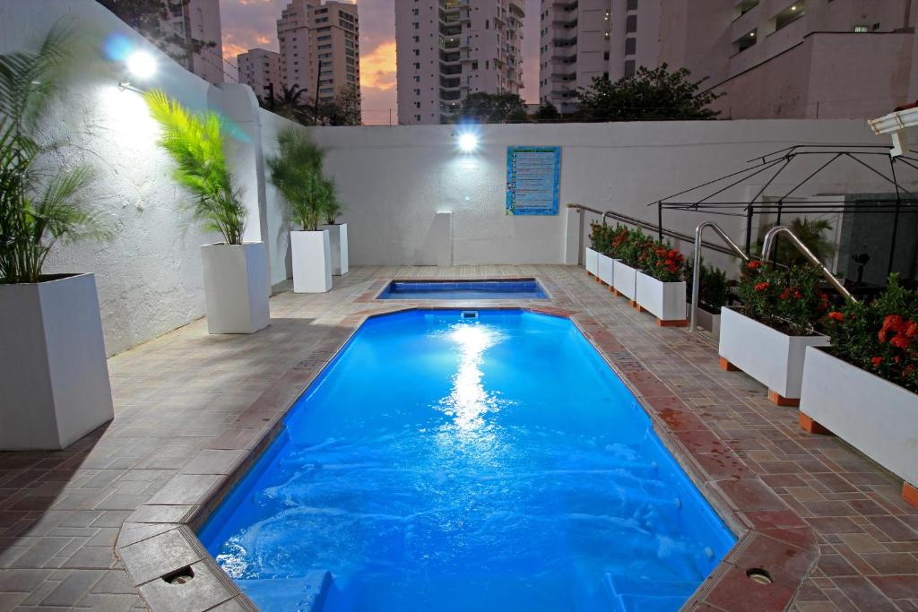 Hotel Rodadero Inn By GEH Suites - 1