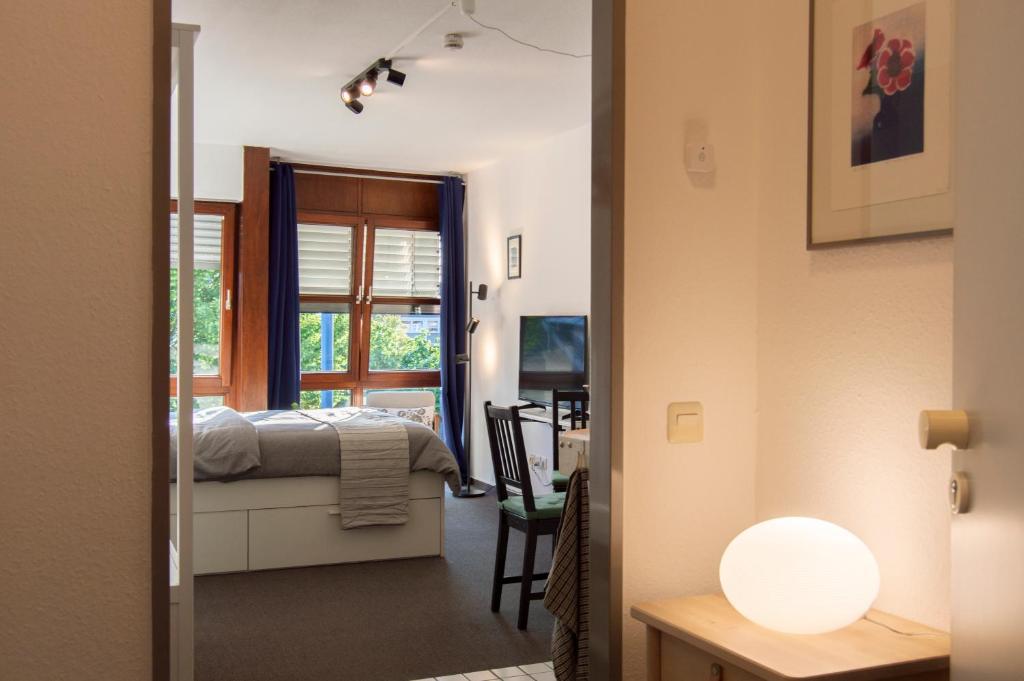 Zentrale ruhige Wohnung mit Parkplatz