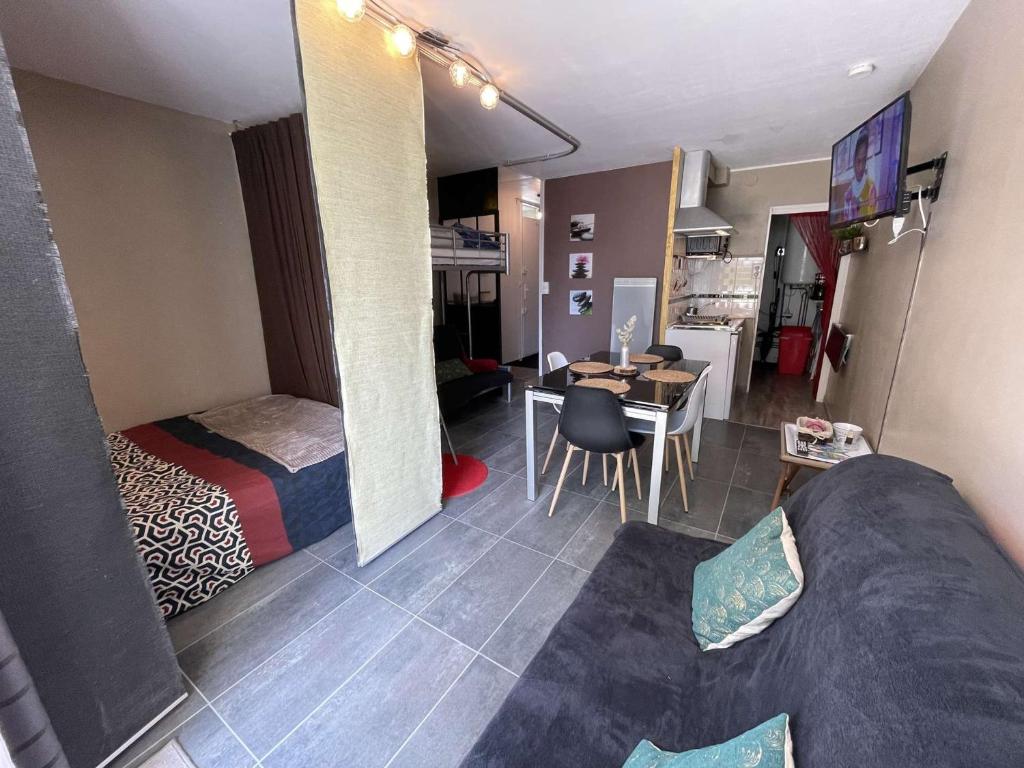 Studio confortable avec terrasse et parking à 300m de la plage - FR-1-224C-236 - 2