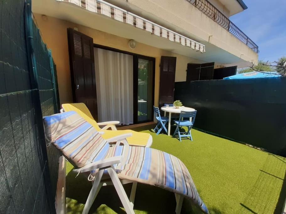 T1 rez de jardin avec grande terrasse – St Aygulf - 4