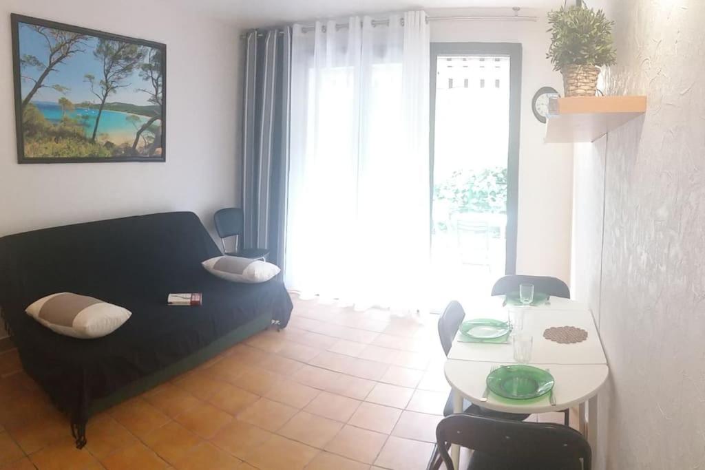 T1 rez de jardin avec grande terrasse – St Aygulf - 5