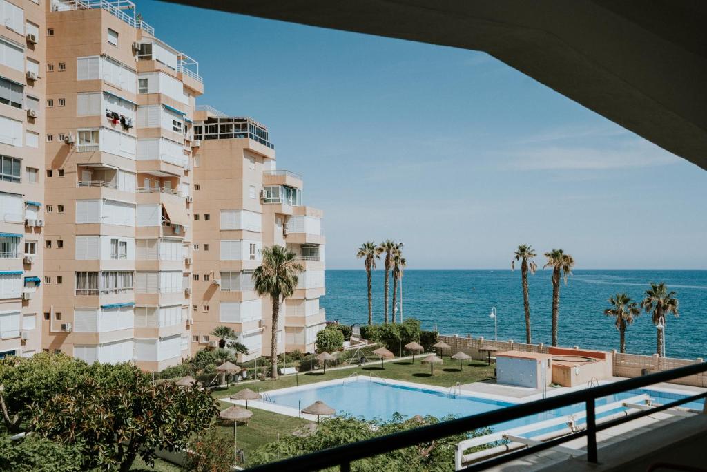 Apto primera línea de playa - 1