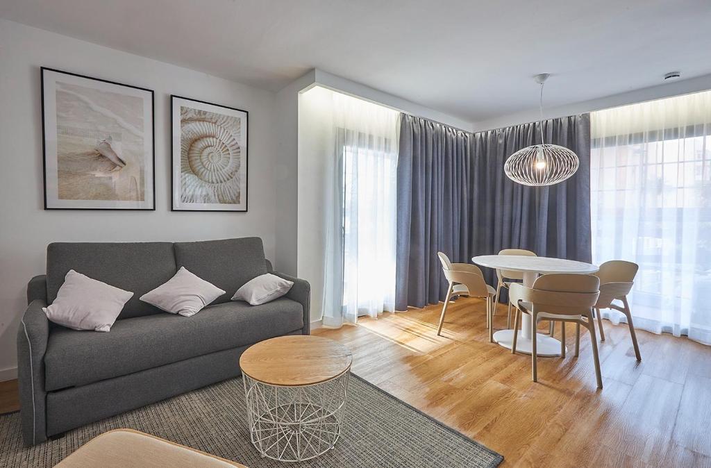 Rentalmar Suites Salou Families Only - 1