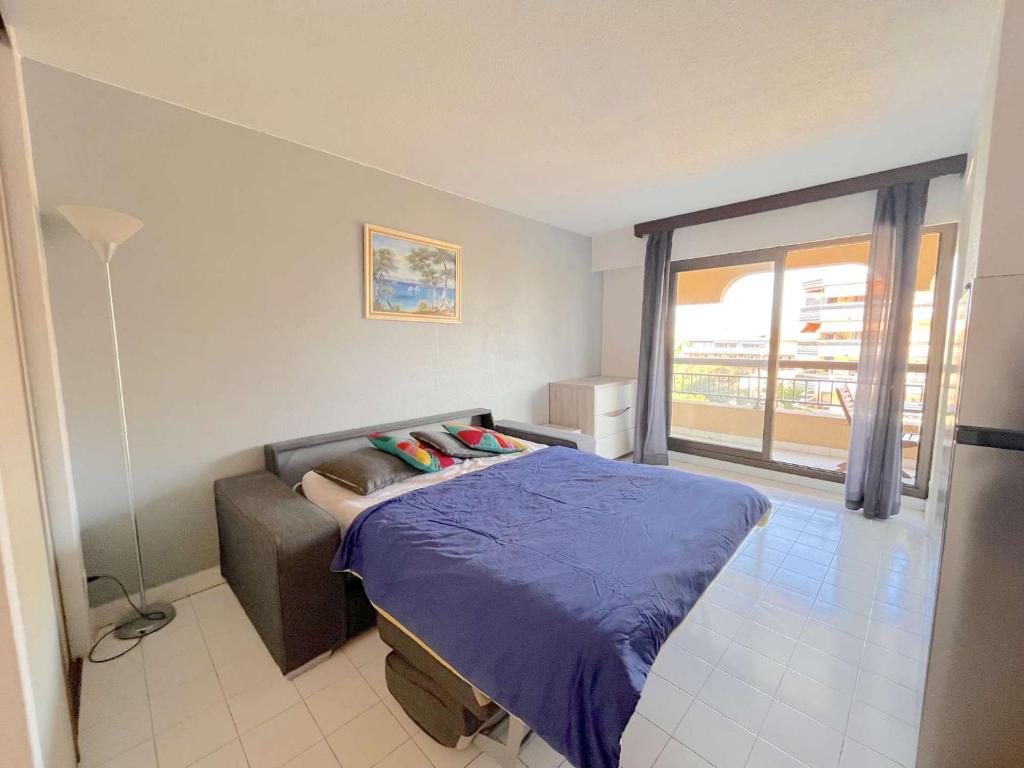 Studio cabine à 200m de Port Fréjus, plage, commerces, terrasse, 4 couchages, ménage inclus - FR-1-226A-31 - 5