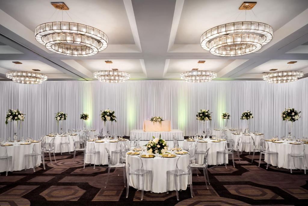 Banquet hall