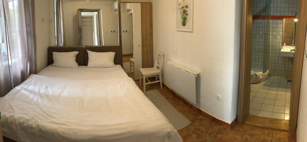 Aparthotel Cross Street 4 photo