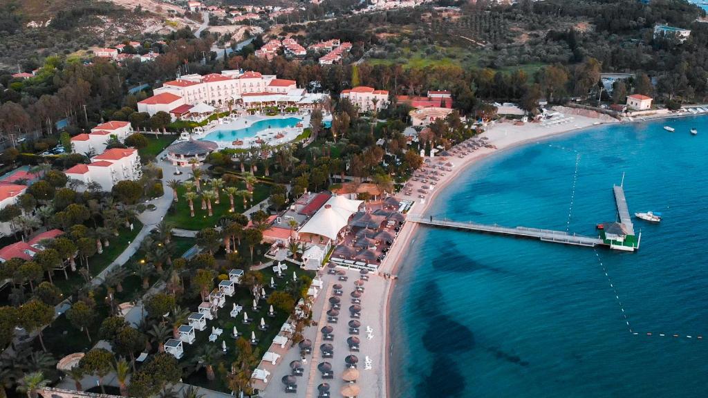 Mark Warner Phokaia Beach Resort — Hotel in Foca