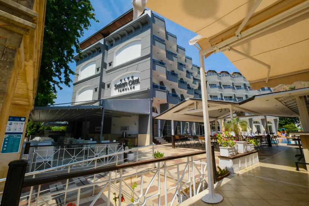 Club Selen icmeler — Hotel building in İçmeler, Mugla