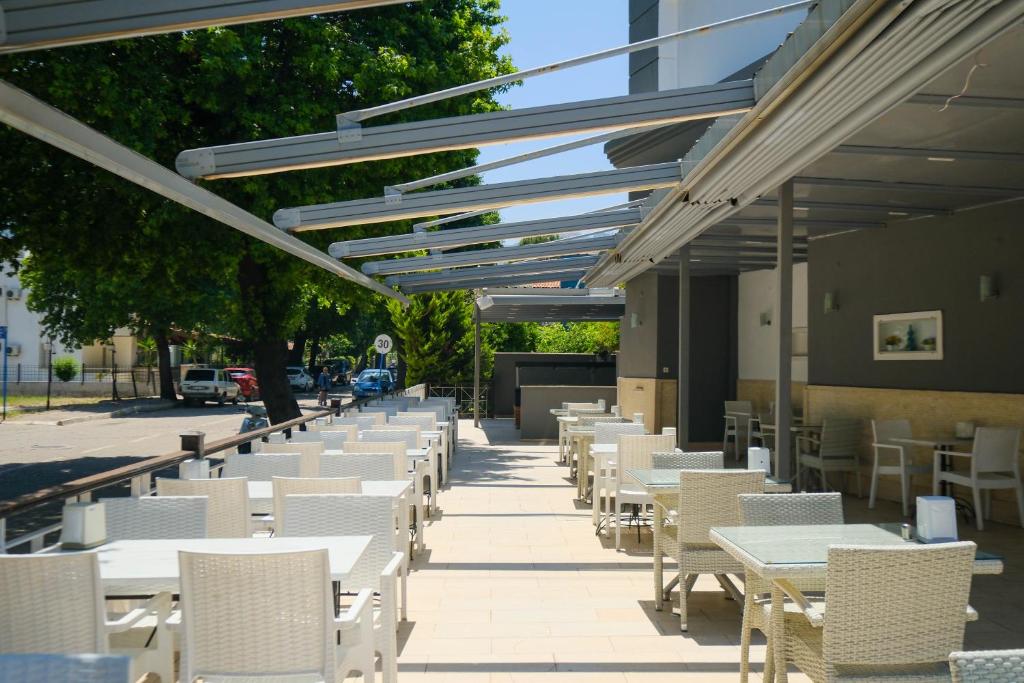 Club Selen icmeler — Restaurant & bars in İçmeler, Mugla