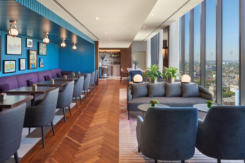 Sheraton Centre Toronto Hotel Bar/lounge